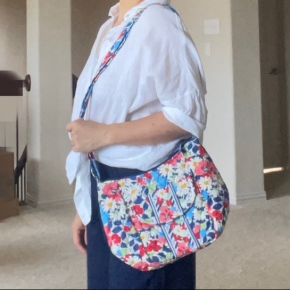 Vera Bradley summer cottage crossbody bag